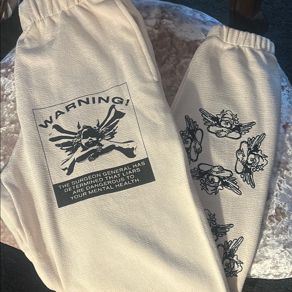 Cream Graphic Sweatpants Boys Lie XS
